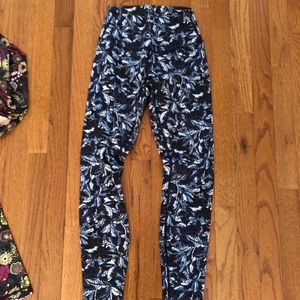 Lulu lemon wunder under pants size 4 VGUC